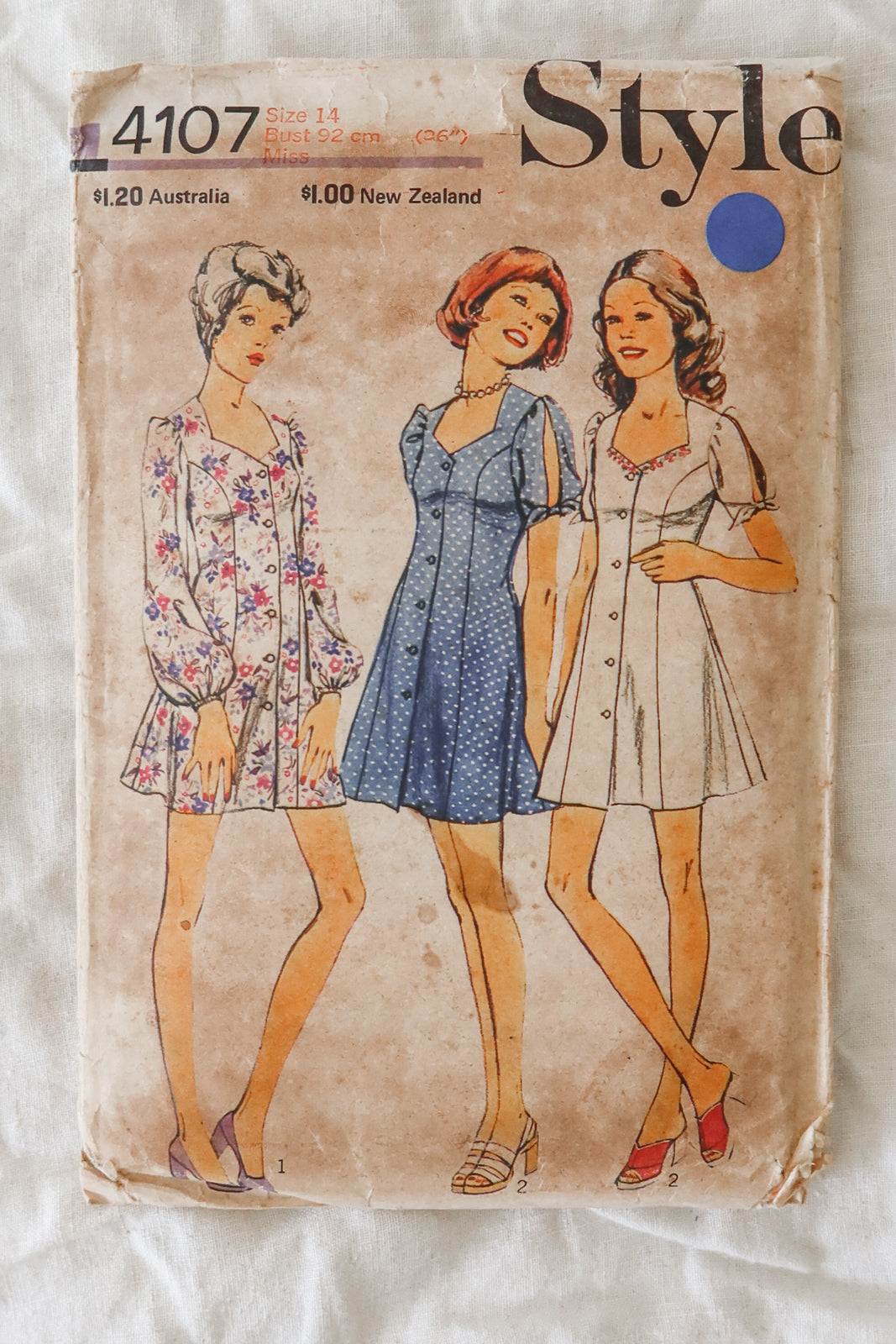 Style 4107 1970s Dress Sewing Pattern
