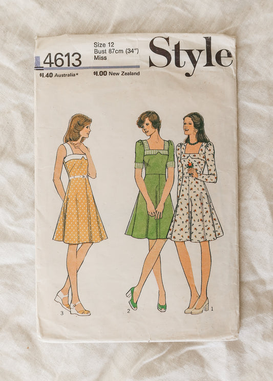 Style 4613 1975 Sewing Pattern